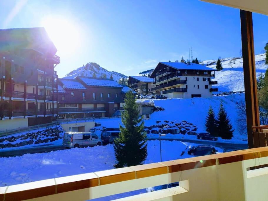 Appartement Montagne La Vallee Verte Coeur Station Hirmentaz Bellevaux Exterior photo